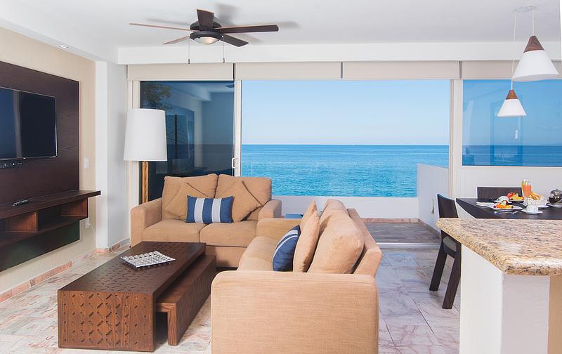 Costa Sur Resort en Puerto Vallarta presenta sus nuevas habitaciones.