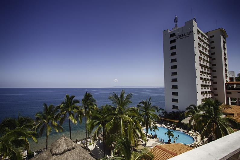 Puerto Vallarta Hotel - Costa Sur Resort